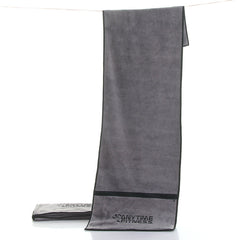 Zipper pocket sports towel