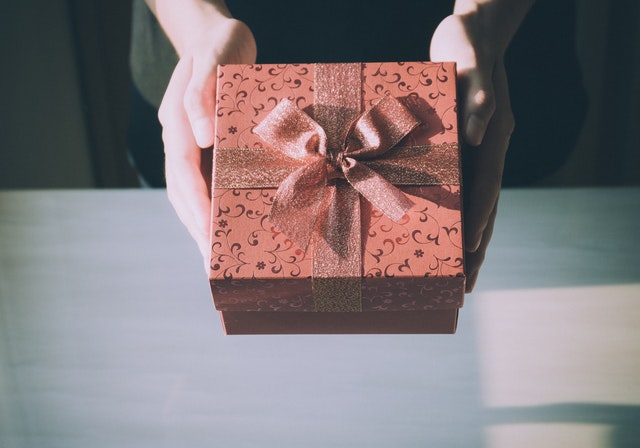 The Importance of Personalised Gifts in Establishing Long-Lasting Relationships with Customers