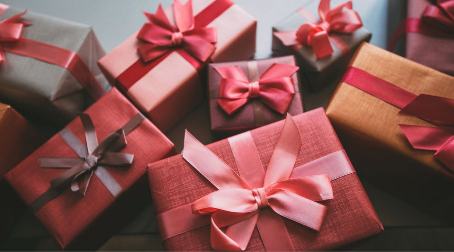 Boosting Employee Morale: Corporate Holiday Gifts for Employees