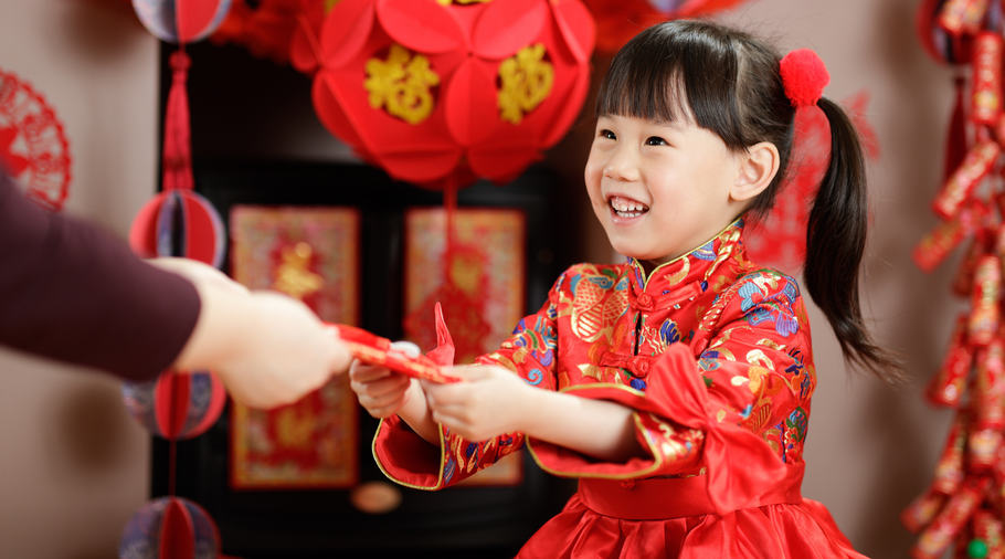 Is it Customary to Give Gifts for Chinese New Year?