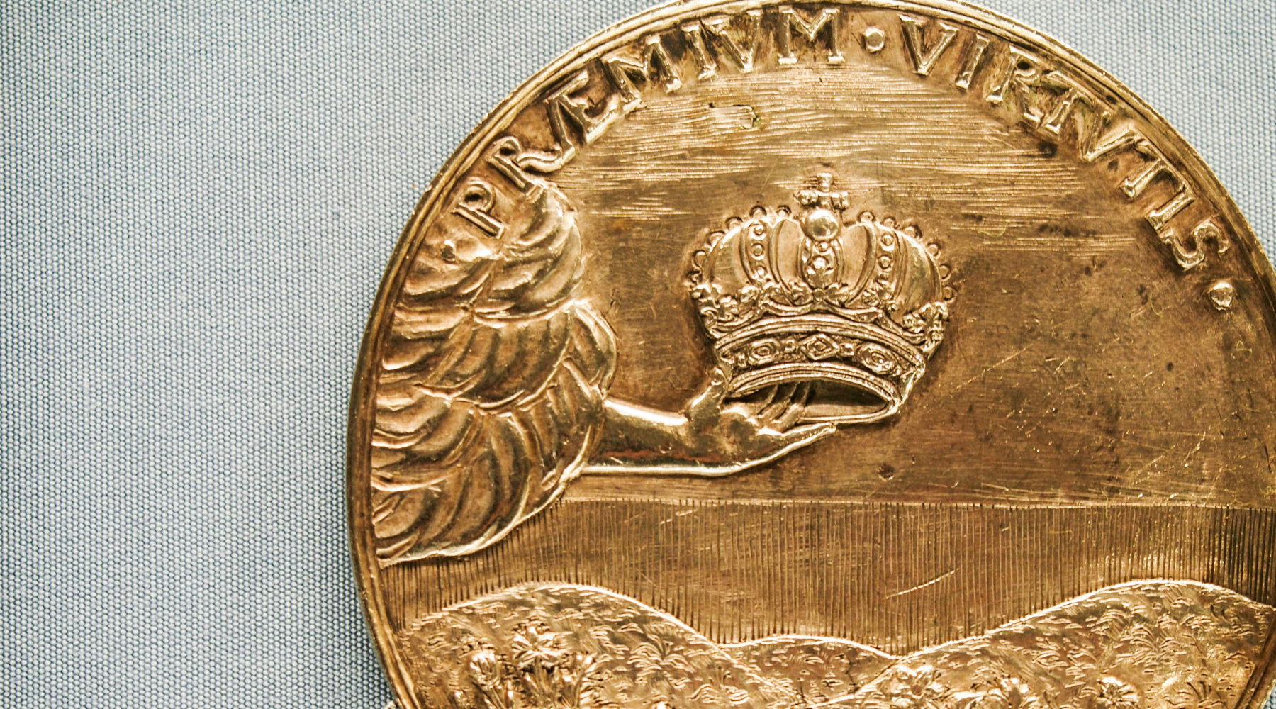 Exploring the Fascinating World of Commemorative Coins - Corporate ...