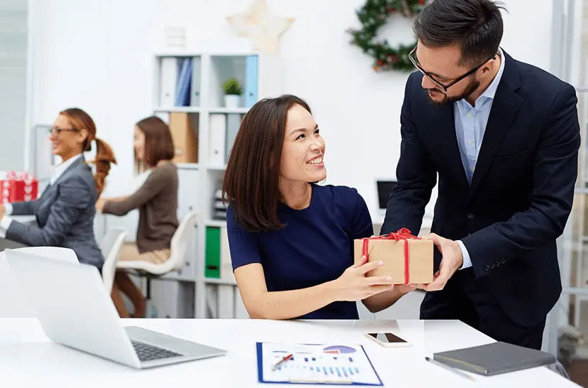 Choosing the Perfect Corporate Gift: Tips for Success