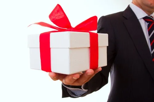 The Surprising Benefits of Unexpected Corporate Gifts