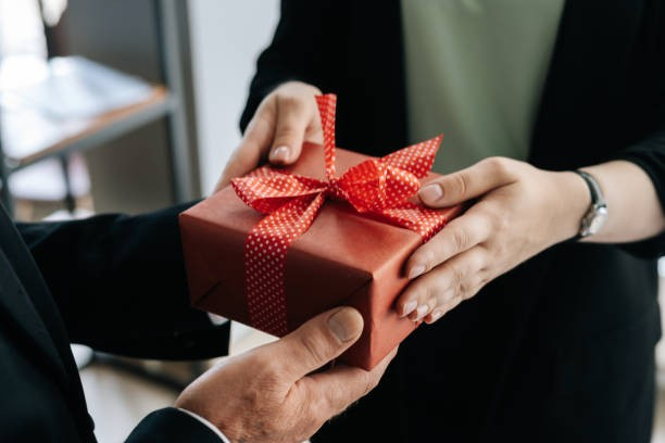 Corporate Gifts: Building Trust in B2B Relationships