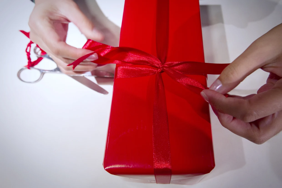 Innovative Corporate Gift Ideas for Employee Birthdays