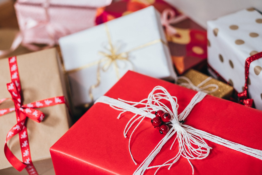 Gifting for Real Estate Agents: Creative Ideas to Impress Clients