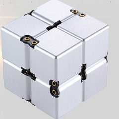 Solid infinite Rubik's Cube