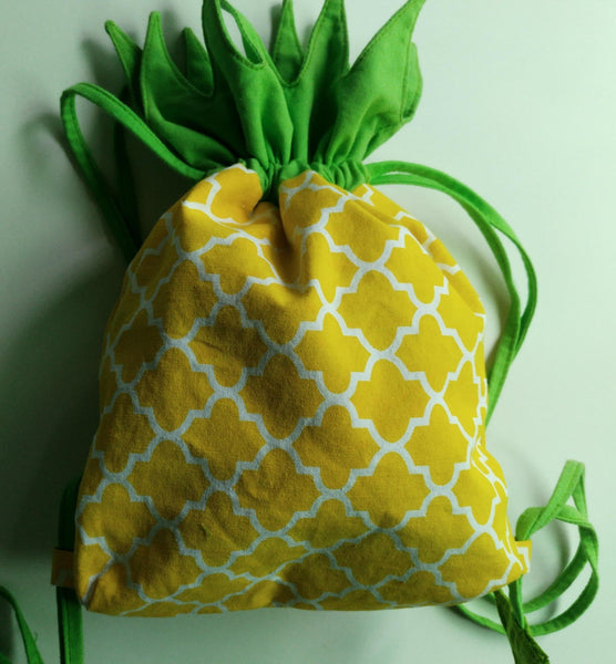 卡通菠萝造型束背包